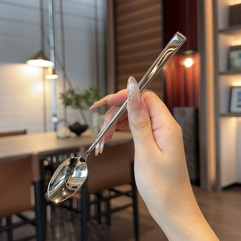 Korean Kitchen Gadgets - ช้อนสแตนเลสสตีลเกาหลีด้ามยาวช้อนกวนแบบ sendok ES หนาช้อนรับประทานอาหารเย็นของใช้ในครัวเรือนช้อนเครื่องมือทำครัว