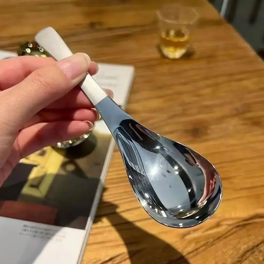 Korean Kitchen Gadgets - ช้อนสแตนเลสแบบหนาสไตล์เกาหลีสำหรับใช้ในบ้าน Essential ทัพพีซุปที่ช้อนหม้อไฟอย่างสร้างสรรค์